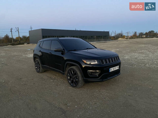 Черный Джип Компас, объемом двигателя 2.4 л и пробегом 46 тыс. км за 17700 $, фото 1 на Automoto.ua