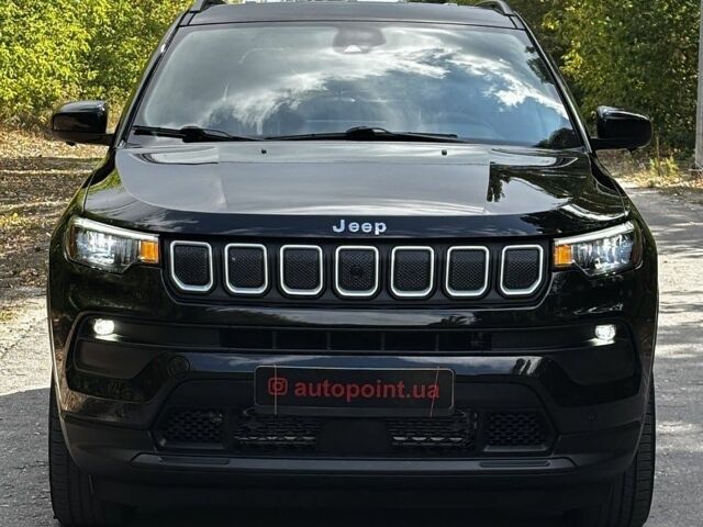 Чорний Джип Compass, об'ємом двигуна 2.4 л та пробігом 100 тис. км за 18200 $, фото 1 на Automoto.ua