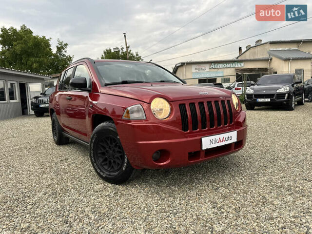 Червоний Джип Compass, об'ємом двигуна 2 л та пробігом 214 тис. км за 7950 $, фото 1 на Automoto.ua