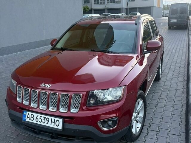 Красный Джип Компас, объемом двигателя 2.36 л и пробегом 187 тыс. км за 11400 $, фото 1 на Automoto.ua