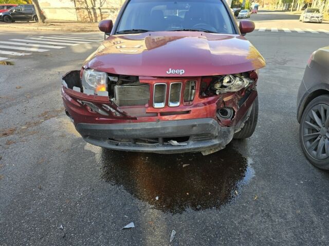 Красный Джип Компас, объемом двигателя 2.4 л и пробегом 193 тыс. км за 7000 $, фото 1 на Automoto.ua