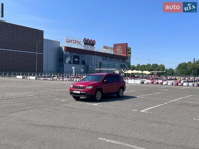Красный Джип Компас, объемом двигателя 2 л и пробегом 207 тыс. км за 10000 $, фото 1 на Automoto.ua
