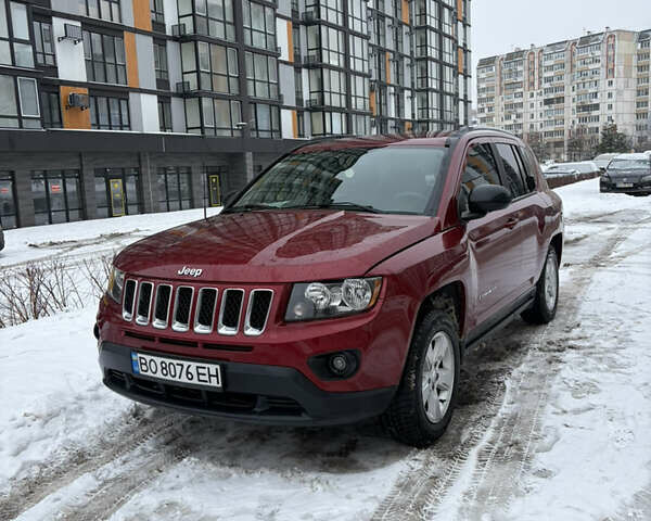 Червоний Джип Compass, об'ємом двигуна 2.36 л та пробігом 196 тис. км за 10400 $, фото 1 на Automoto.ua