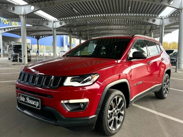 Червоний Джип Compass, об'ємом двигуна 0 л та пробігом 57 тис. км за 17500 $, фото 1 на Automoto.ua