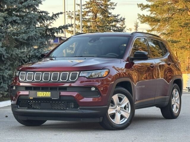 Червоний Джип Compass, об'ємом двигуна 2.4 л та пробігом 141 тис. км за 18300 $, фото 1 на Automoto.ua