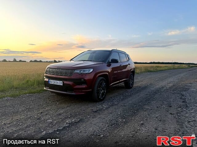 Червоний Джип Compass, об'ємом двигуна 2.4 л та пробігом 99 тис. км за 21500 $, фото 1 на Automoto.ua