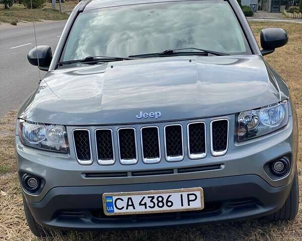 Джип Компас, объемом двигателя 2.36 л и пробегом 128 тыс. км за 12300 $, фото 1 на Automoto.ua