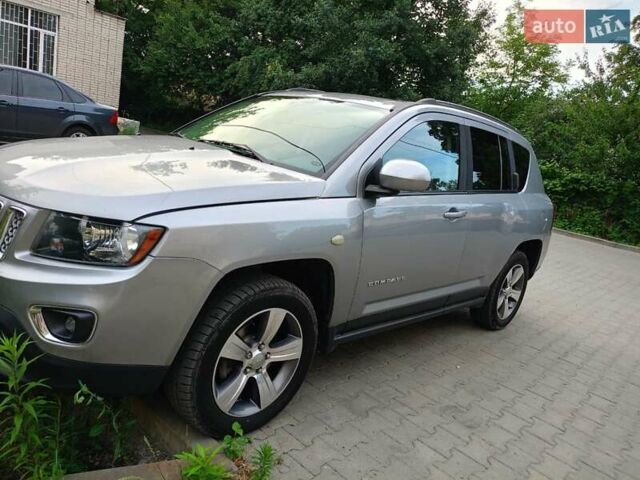 Джип Компас, объемом двигателя 2 л и пробегом 170 тыс. км за 10500 $, фото 1 на Automoto.ua