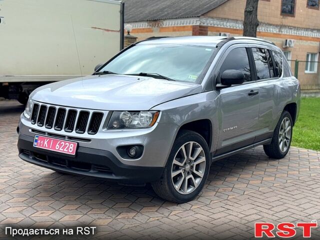 Джип Компас, объемом двигателя 20 л и пробегом 141 тыс. км за 10500 $, фото 1 на Automoto.ua