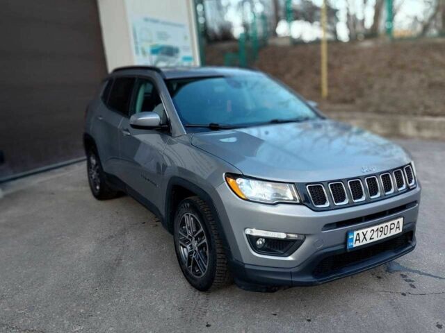 Серый Джип Компас, объемом двигателя 2.4 л и пробегом 164 тыс. км за 357 $, фото 1 на Automoto.ua