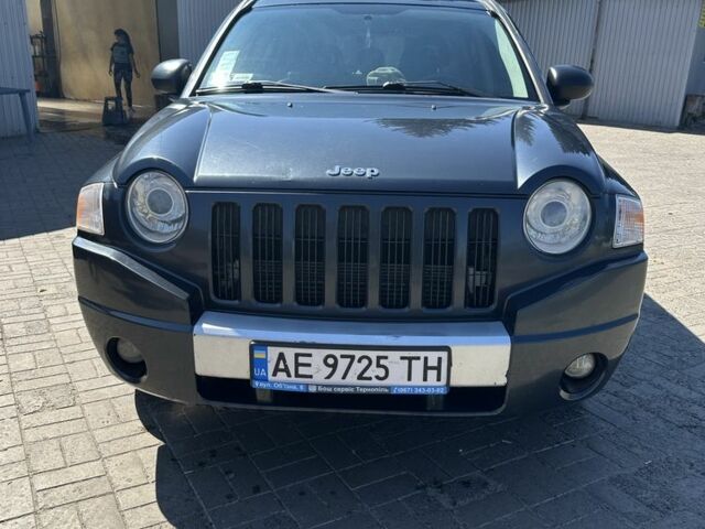 Сірий Джип Compass, об'ємом двигуна 2 л та пробігом 294 тис. км за 7500 $, фото 1 на Automoto.ua