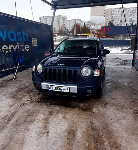 Серый Джип Компас, объемом двигателя 2 л и пробегом 320 тыс. км за 4000 $, фото 1 на Automoto.ua