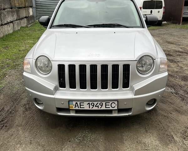 Сірий Джип Compass, об'ємом двигуна 2.4 л та пробігом 320 тис. км за 6200 $, фото 1 на Automoto.ua