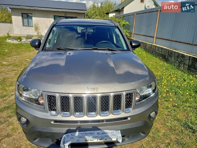Сірий Джип Compass, об'ємом двигуна 2.36 л та пробігом 237 тис. км за 8700 $, фото 1 на Automoto.ua