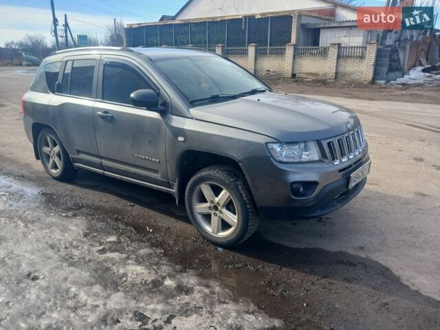 Сірий Джип Compass, об'ємом двигуна 2.14 л та пробігом 230 тис. км за 4600 $, фото 1 на Automoto.ua