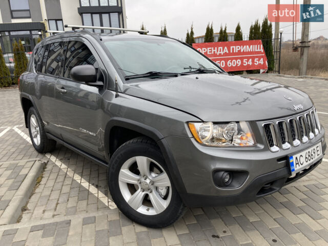Сірий Джип Compass, об'ємом двигуна 2.4 л та пробігом 280 тис. км за 8500 $, фото 1 на Automoto.ua