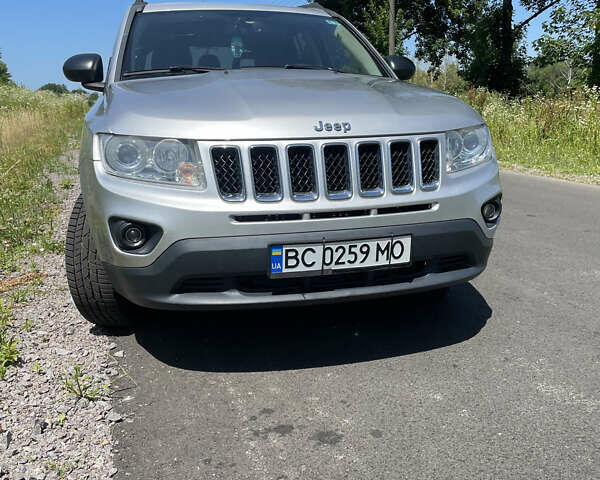 Серый Джип Компас, объемом двигателя 2.2 л и пробегом 220 тыс. км за 10288 $, фото 1 на Automoto.ua