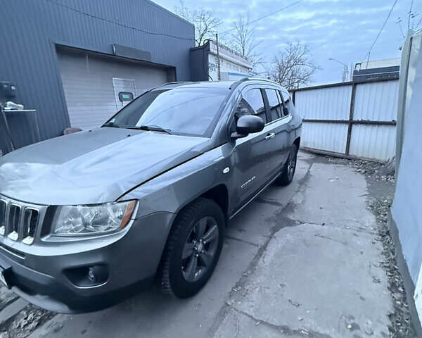 Сірий Джип Compass, об'ємом двигуна 2.36 л та пробігом 156 тис. км за 7600 $, фото 1 на Automoto.ua