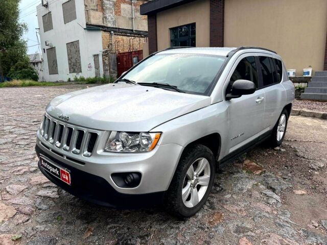 Сірий Джип Compass, об'ємом двигуна 2.4 л та пробігом 251 тис. км за 6490 $, фото 1 на Automoto.ua