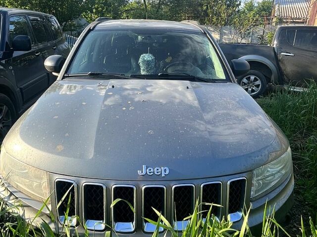 Сірий Джип Compass, об'ємом двигуна 2 л та пробігом 27000 тис. км за 7000 $, фото 1 на Automoto.ua