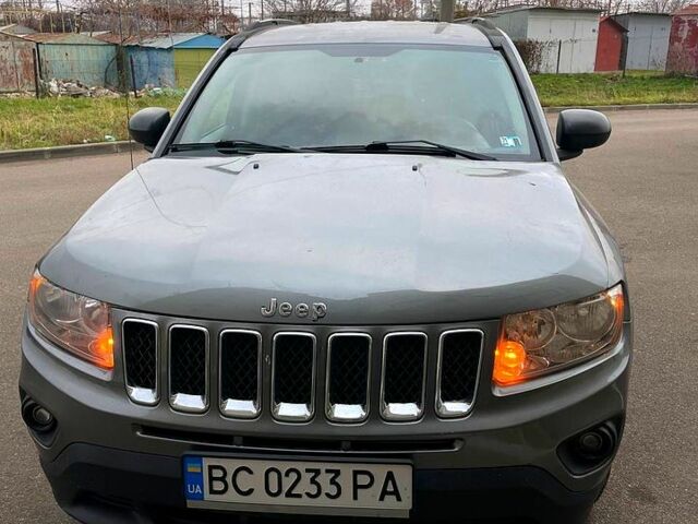 Серый Джип Компас, объемом двигателя 2.4 л и пробегом 283 тыс. км за 8500 $, фото 1 на Automoto.ua