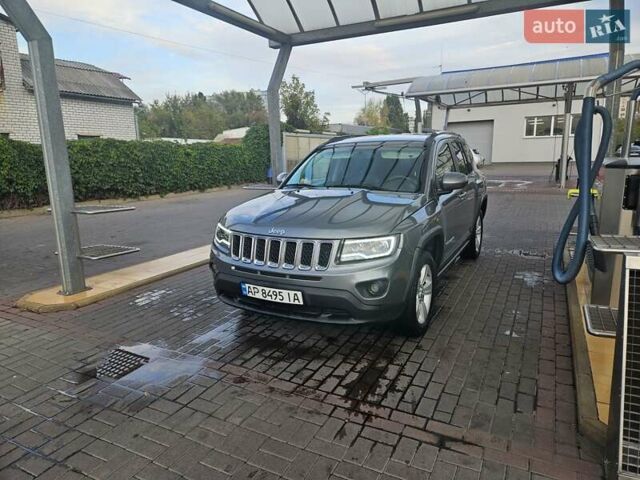 Сірий Джип Compass, об'ємом двигуна 2.36 л та пробігом 90 тис. км за 9000 $, фото 1 на Automoto.ua
