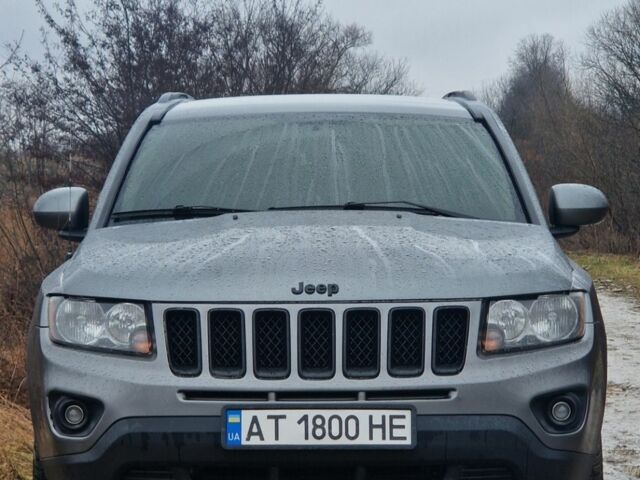 Сірий Джип Compass, об'ємом двигуна 2.4 л та пробігом 96 тис. км за 11600 $, фото 1 на Automoto.ua