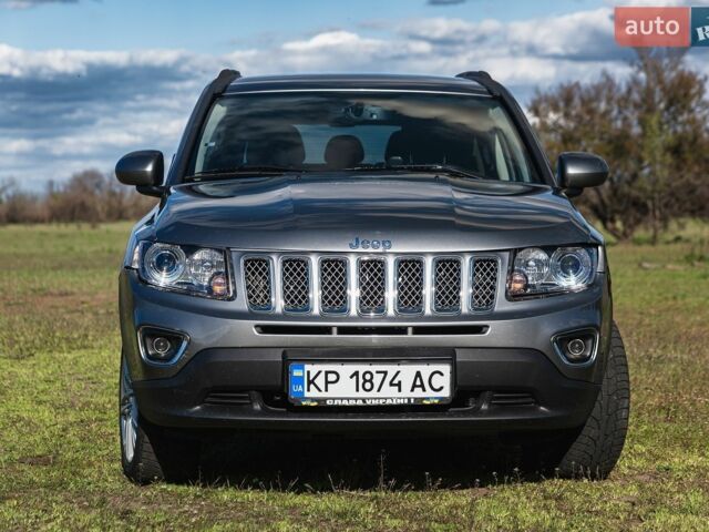 Сірий Джип Compass, об'ємом двигуна 2.36 л та пробігом 168 тис. км за 9000 $, фото 1 на Automoto.ua