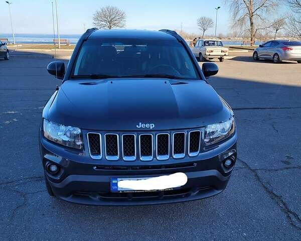Сірий Джип Compass, об'ємом двигуна 2.4 л та пробігом 168 тис. км за 11200 $, фото 1 на Automoto.ua