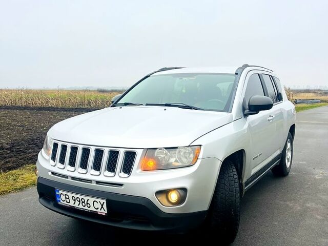 Серый Джип Компас, объемом двигателя 2 л и пробегом 146 тыс. км за 9500 $, фото 1 на Automoto.ua