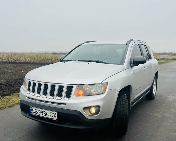 Серый Джип Компас, объемом двигателя 2 л и пробегом 236 тыс. км за 9500 $, фото 1 на Automoto.ua