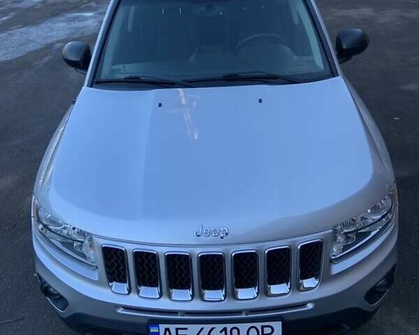 Серый Джип Компас, объемом двигателя 2.4 л и пробегом 150 тыс. км за 10000 $, фото 1 на Automoto.ua