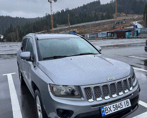 Сірий Джип Compass, об'ємом двигуна 2.36 л та пробігом 136 тис. км за 9950 $, фото 1 на Automoto.ua