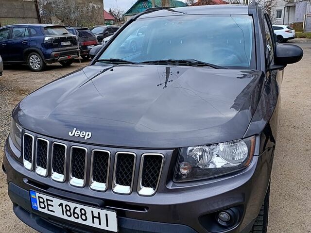 Сірий Джип Compass, об'ємом двигуна 2.4 л та пробігом 155 тис. км за 10000 $, фото 1 на Automoto.ua