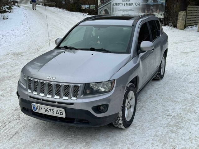Сірий Джип Compass, об'ємом двигуна 2.4 л та пробігом 210 тис. км за 8000 $, фото 1 на Automoto.ua