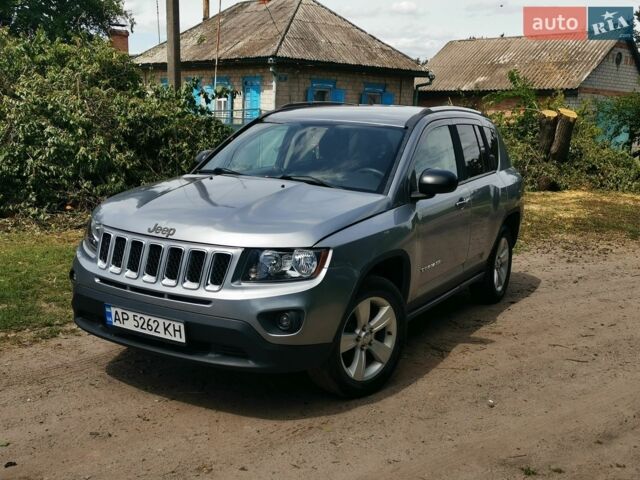 Сірий Джип Compass, об'ємом двигуна 2.36 л та пробігом 171 тис. км за 9600 $, фото 1 на Automoto.ua