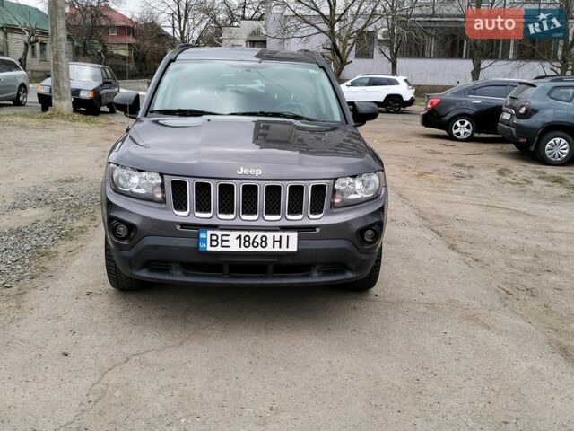 Сірий Джип Compass, об'ємом двигуна 2.4 л та пробігом 155 тис. км за 9800 $, фото 1 на Automoto.ua