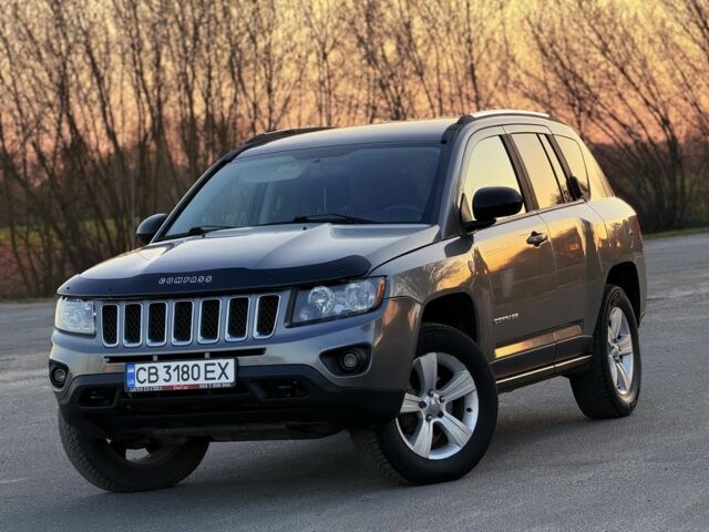 Серый Джип Компас, объемом двигателя 2.4 л и пробегом 205 тыс. км за 8200 $, фото 1 на Automoto.ua