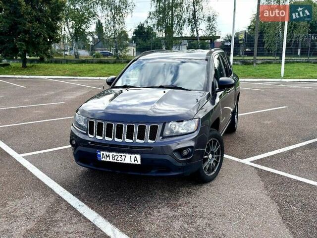 Сірий Джип Compass, об'ємом двигуна 2.4 л та пробігом 146 тис. км за 9600 $, фото 1 на Automoto.ua