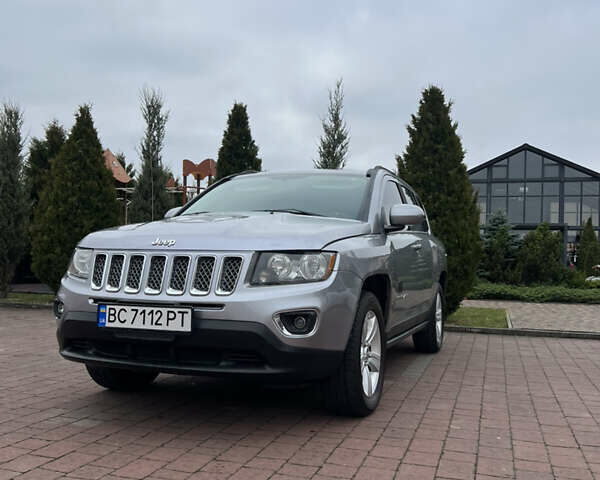 Сірий Джип Compass, об'ємом двигуна 2.36 л та пробігом 185 тис. км за 9700 $, фото 1 на Automoto.ua
