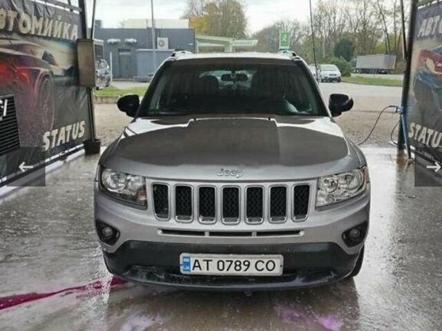 Сірий Джип Compass, об'ємом двигуна 2.4 л та пробігом 200 тис. км за 9400 $, фото 1 на Automoto.ua
