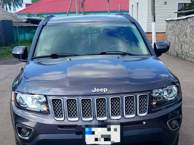 Серый Джип Компас, объемом двигателя 2.4 л и пробегом 35 тыс. км за 13200 $, фото 1 на Automoto.ua