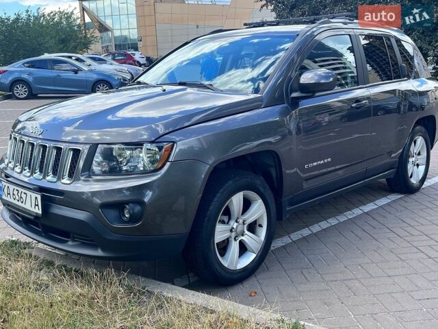 Сірий Джип Compass, об'ємом двигуна 2.4 л та пробігом 159 тис. км за 15500 $, фото 1 на Automoto.ua