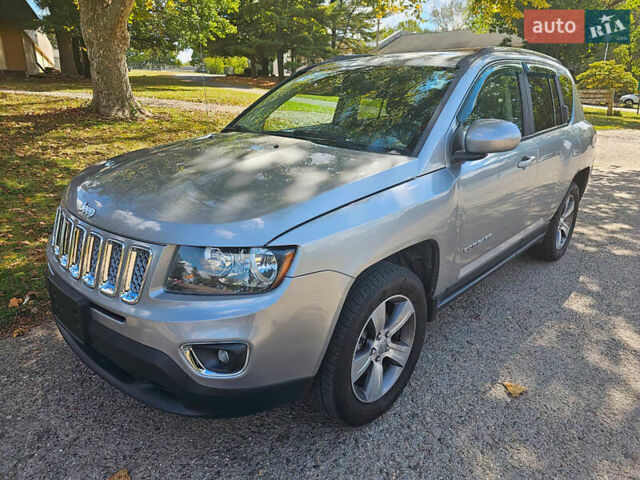 Сірий Джип Compass, об'ємом двигуна 2.4 л та пробігом 99 тис. км за 8900 $, фото 1 на Automoto.ua