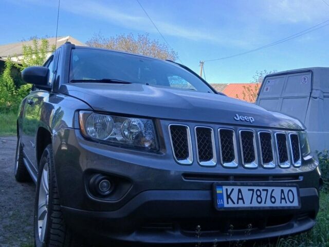 Серый Джип Компас, объемом двигателя 2.36 л и пробегом 165 тыс. км за 10800 $, фото 1 на Automoto.ua