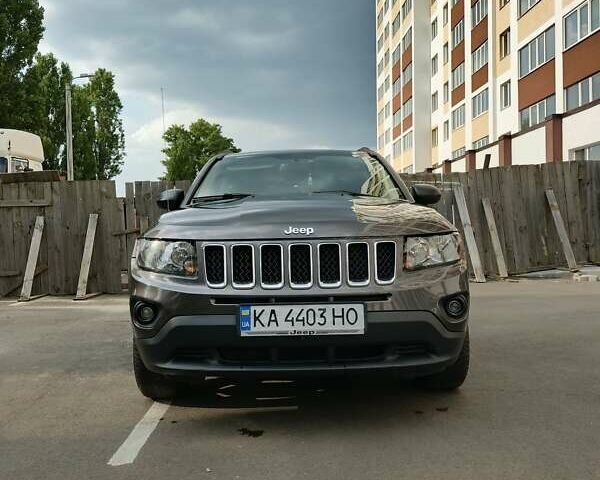 Сірий Джип Compass, об'ємом двигуна 2.4 л та пробігом 152 тис. км за 12500 $, фото 1 на Automoto.ua