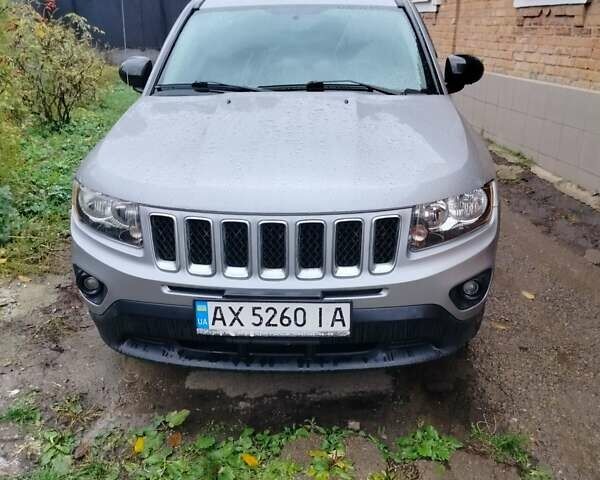 Джип Compass 2016 у Харкові на Automoto.ua Сірий Джип Compass, об'ємом двигуна 2.36 л та пробігом 160 тис. км за 12000 $, фото 1 на Automoto.ua