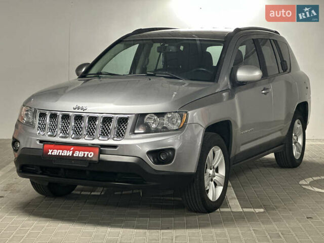 Серый Джип Компас, объемом двигателя 2.4 л и пробегом 159 тыс. км за 10999 $, фото 1 на Automoto.ua
