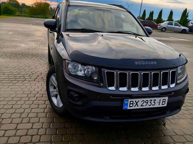 Джип Компас 2016 в Шепетовке на Automoto.ua Серый Джип Компас, объемом двигателя 2.4 л и пробегом 210 тыс. км за 9600 $, фото 1 на Automoto.ua