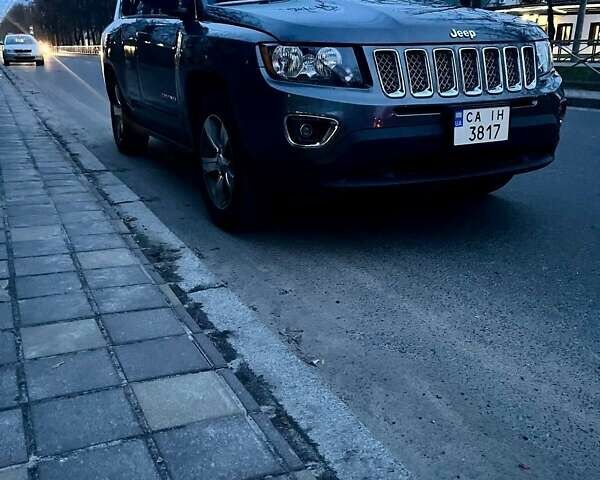Серый Джип Компас, объемом двигателя 2.4 л и пробегом 114 тыс. км за 11000 $, фото 1 на Automoto.ua
